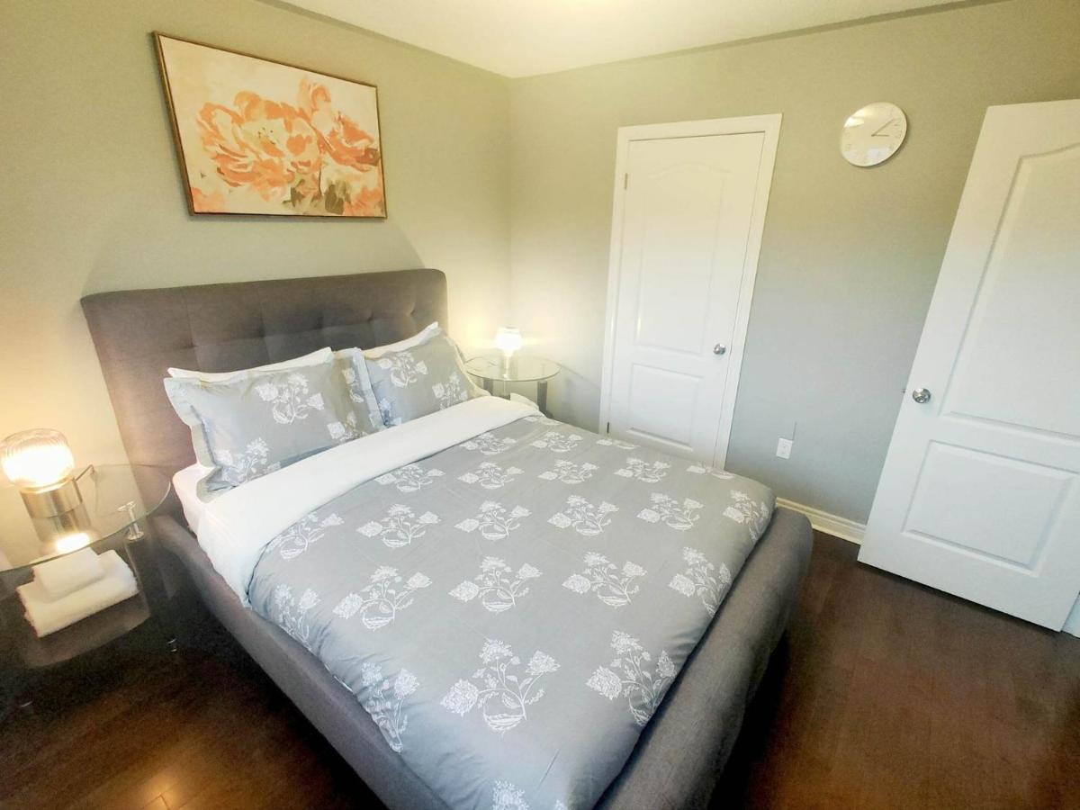 Affordable Room With Free Parking In Newmarket On Εξωτερικό φωτογραφία
